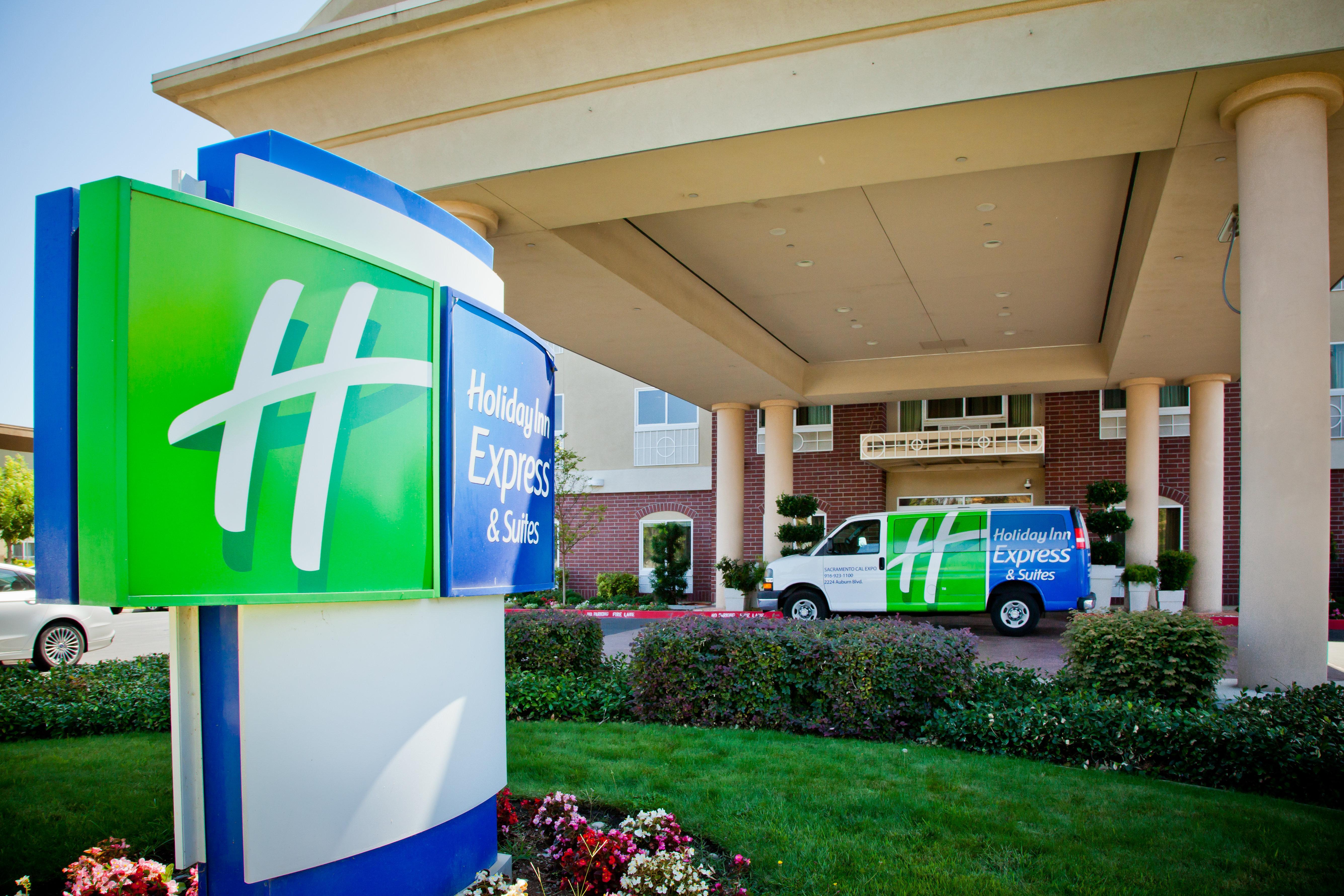 Holiday Inn Express & Suites Sacramento Ne Cal Expo By Ihg Exterior photo