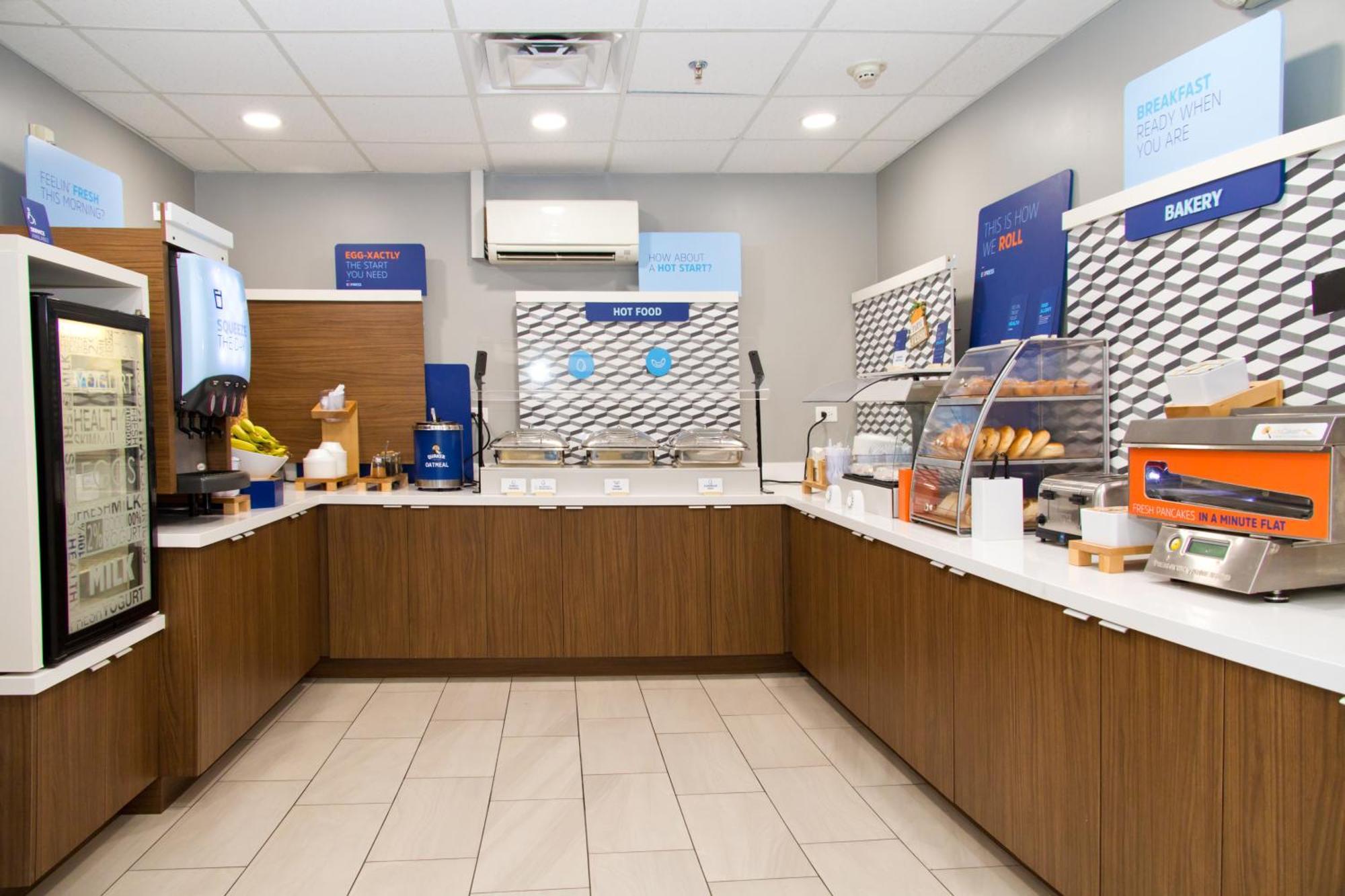 Holiday Inn Express & Suites Sacramento Ne Cal Expo By Ihg Exterior photo