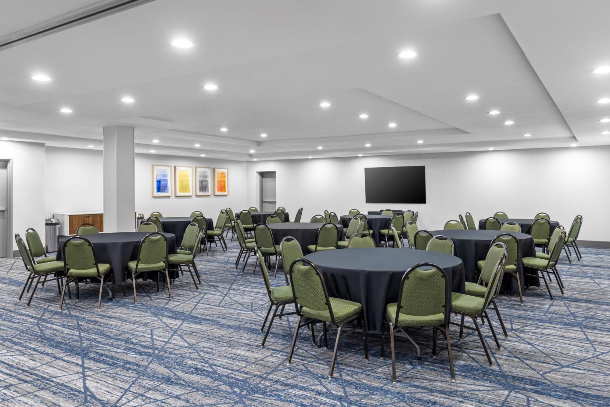 Holiday Inn Express & Suites Sacramento Ne Cal Expo By Ihg Exterior photo