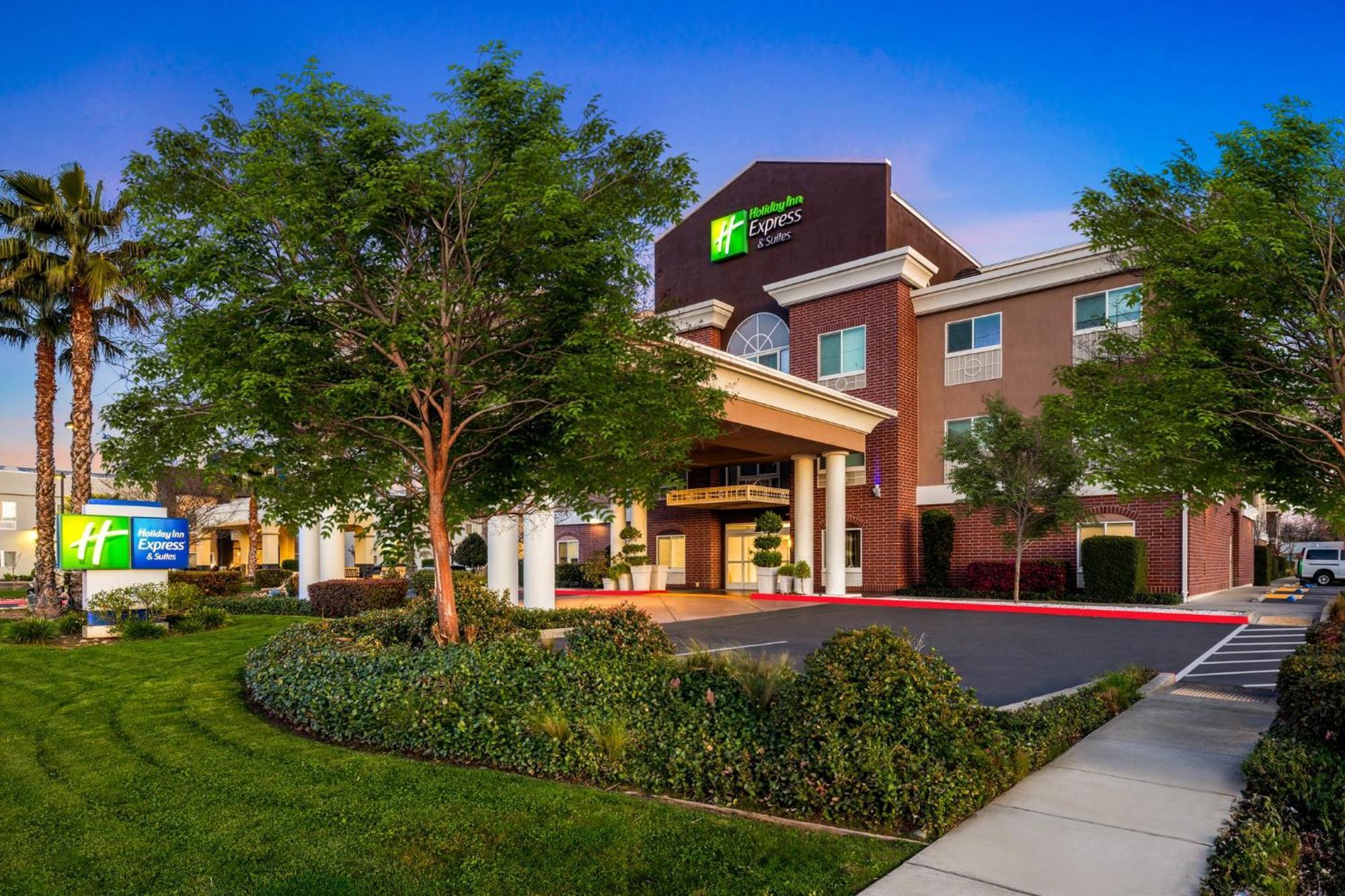 Holiday Inn Express & Suites Sacramento Ne Cal Expo By Ihg Exterior photo